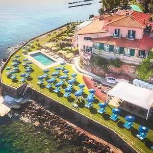 **** Hotel Domizia Italia